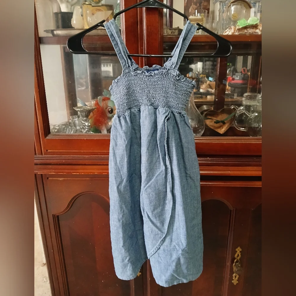 Blue Denim Sleeveless Dress. Old NAVY .‎ SZ SMALL. GIRLS.